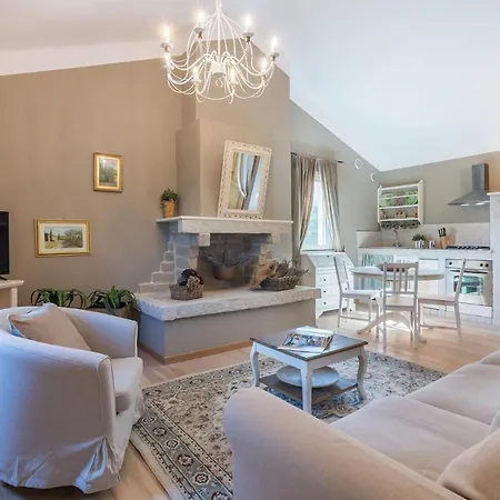 Alis Villa *