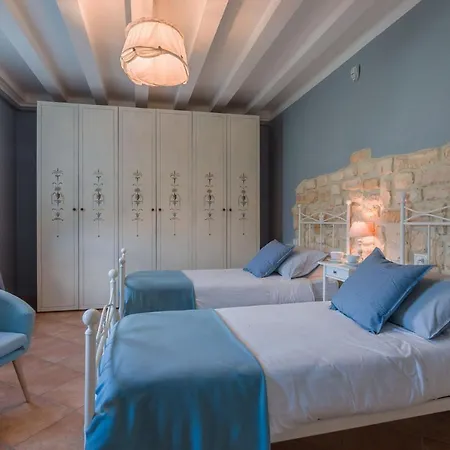 Alis Villa